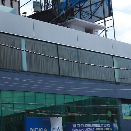Port View Residency Pvr Hotel Nedumbassery Buitenkant foto