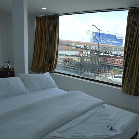 Port View Residency Pvr Hotel Nedumbassery Buitenkant foto