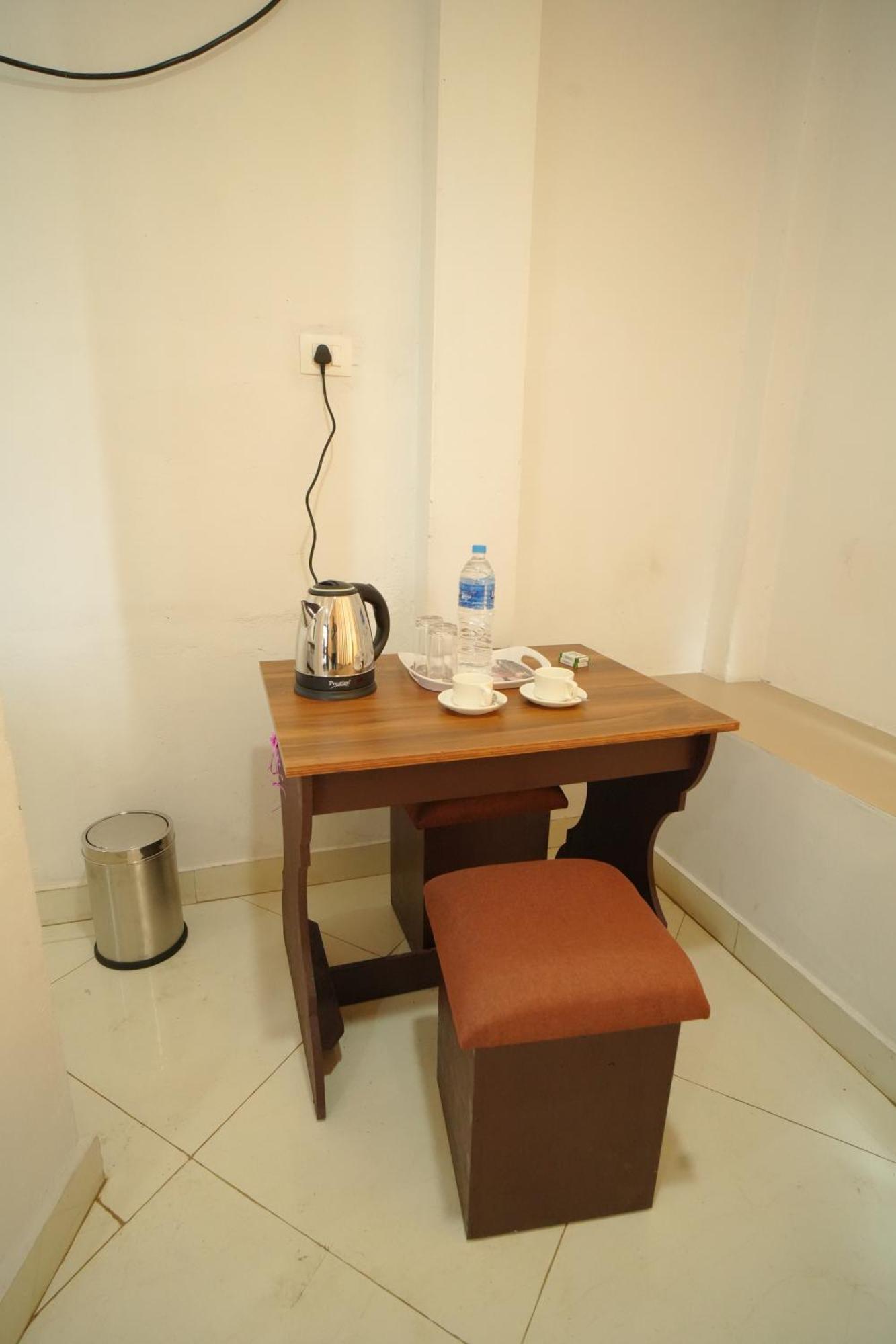 Port View Residency Pvr Hotel Nedumbassery Buitenkant foto